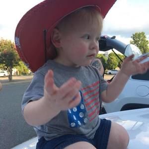 Meet your Posher, Dakota